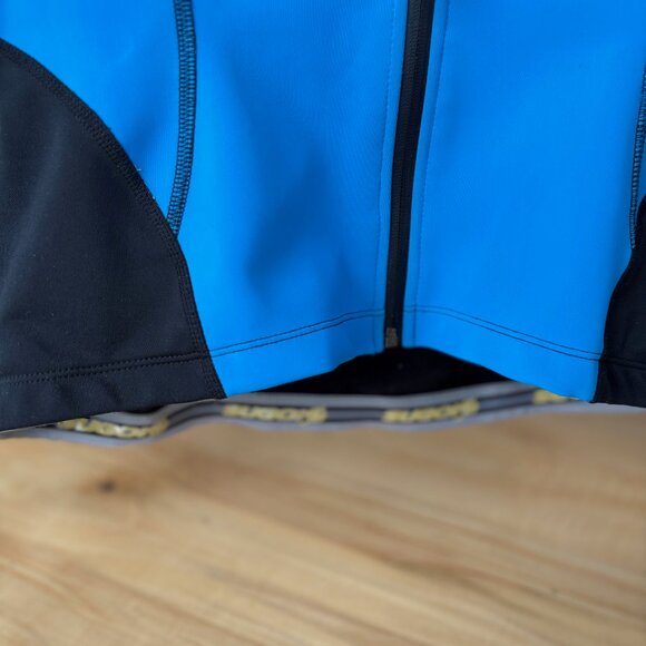 Sugoi Technical Jacket Fitted Stretch Biking X Country Skiing Med weight Size M - Picture 4 of 11